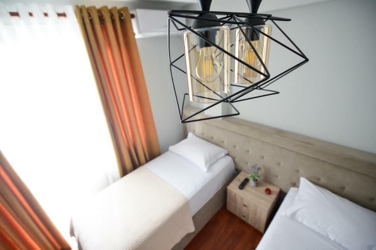Hotel Niku Tirana Esterno foto