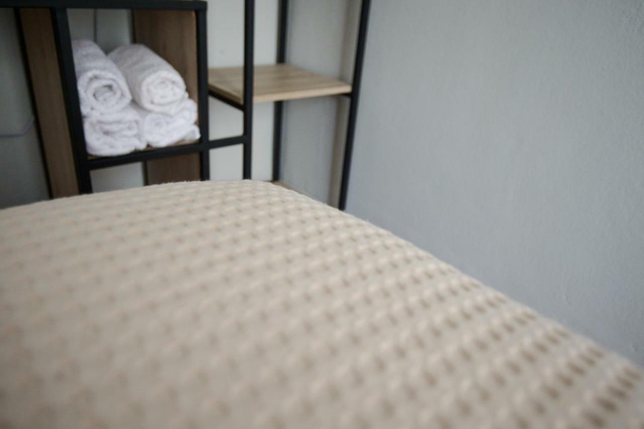 Hotel Niku Tirana Esterno foto